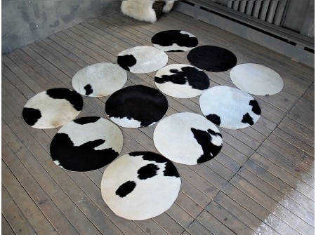  Ковёр из коровьих шкур